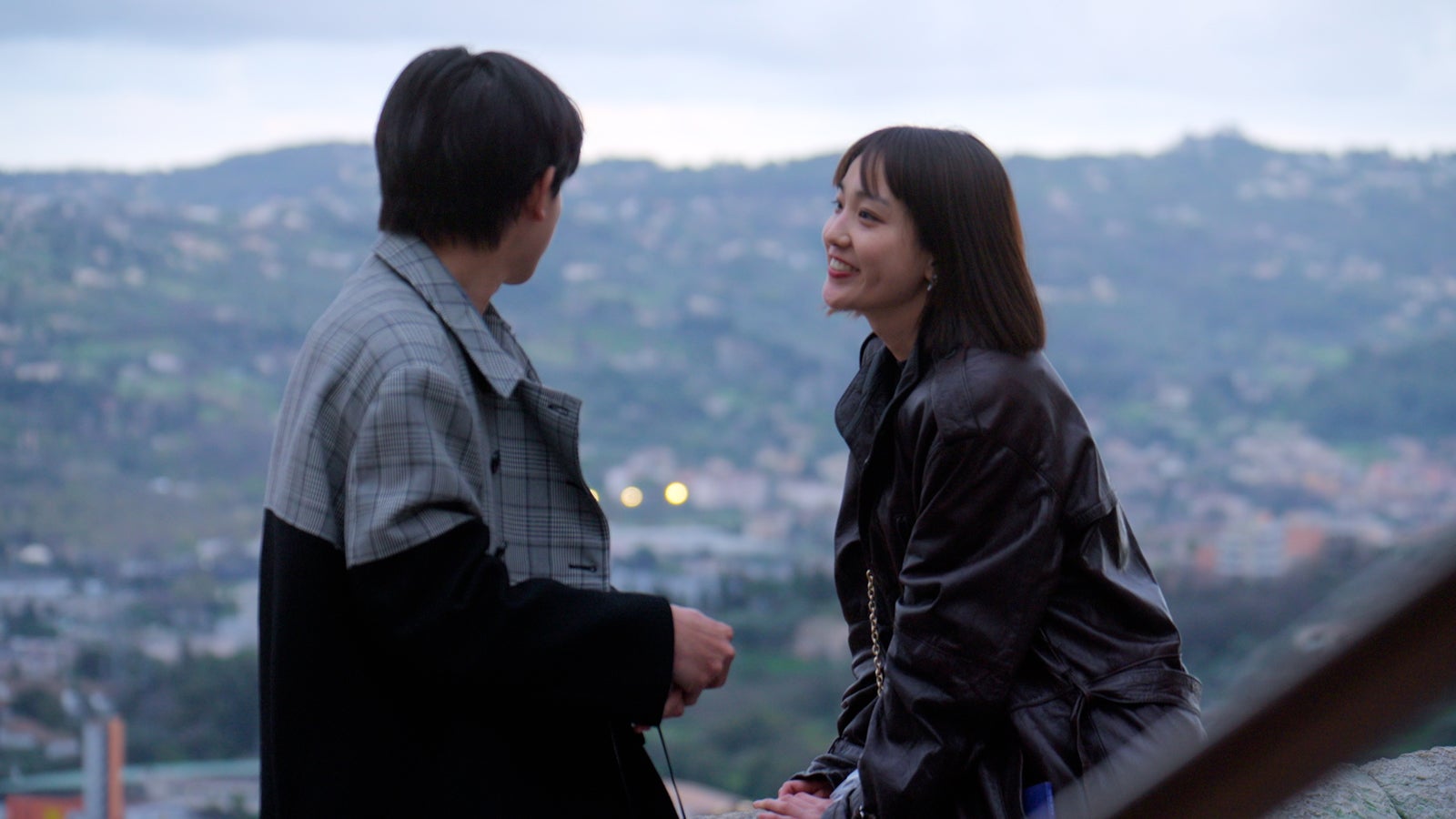 ユウダイ、マホ／Netflixリアリティシリーズ「オフライン ラブ」（提供写真）