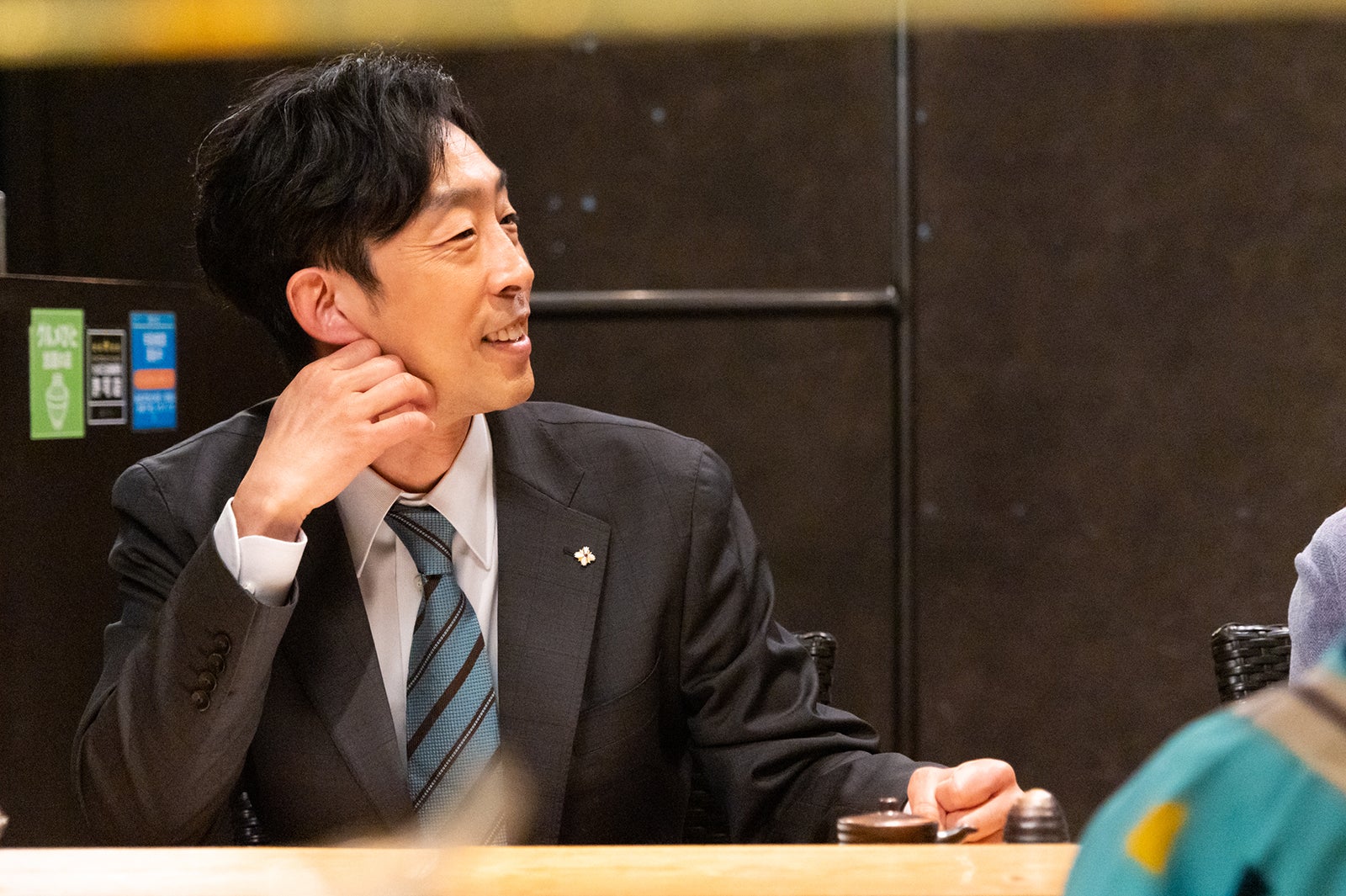 北村有起哉「ケイジとケンジ、時々ハンジ。」第1話より（C）テレビ朝日