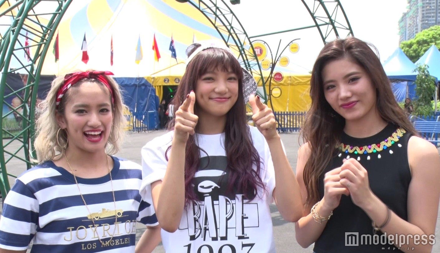 （左から）YURINO・須田アンナ・川本璃