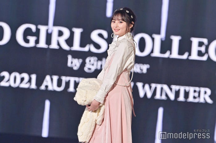 乃木坂46遠藤さくら 圧倒的オーラのドーリーコーデで視線奪う Tgc21a W モデルプレス 乃木坂46遠藤さくら 圧倒的オーラのドーリーコーデで視線奪う Tgc21a W モデルプレス