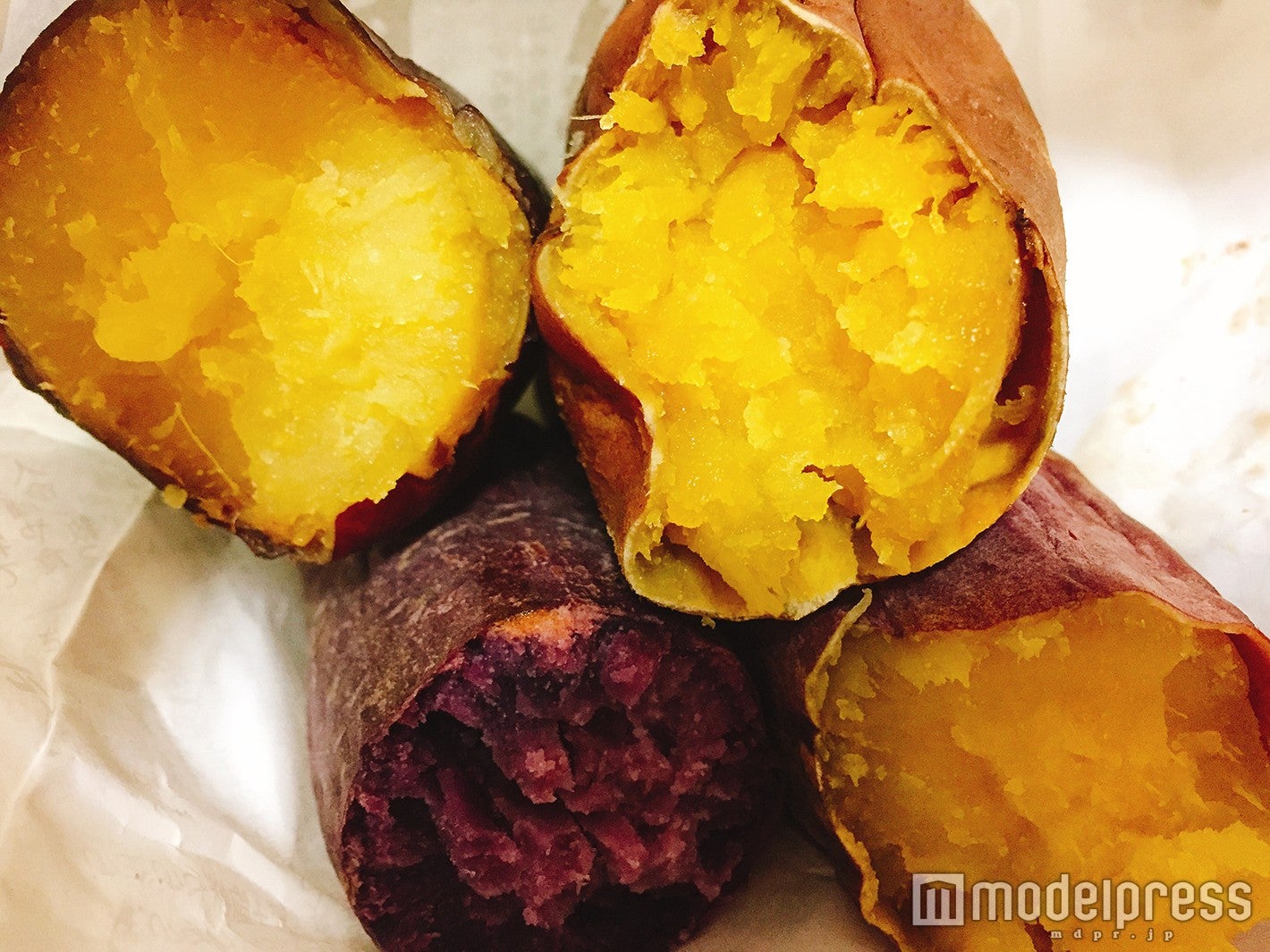 ヒゲ商店の焼き芋（C）モデルプレス