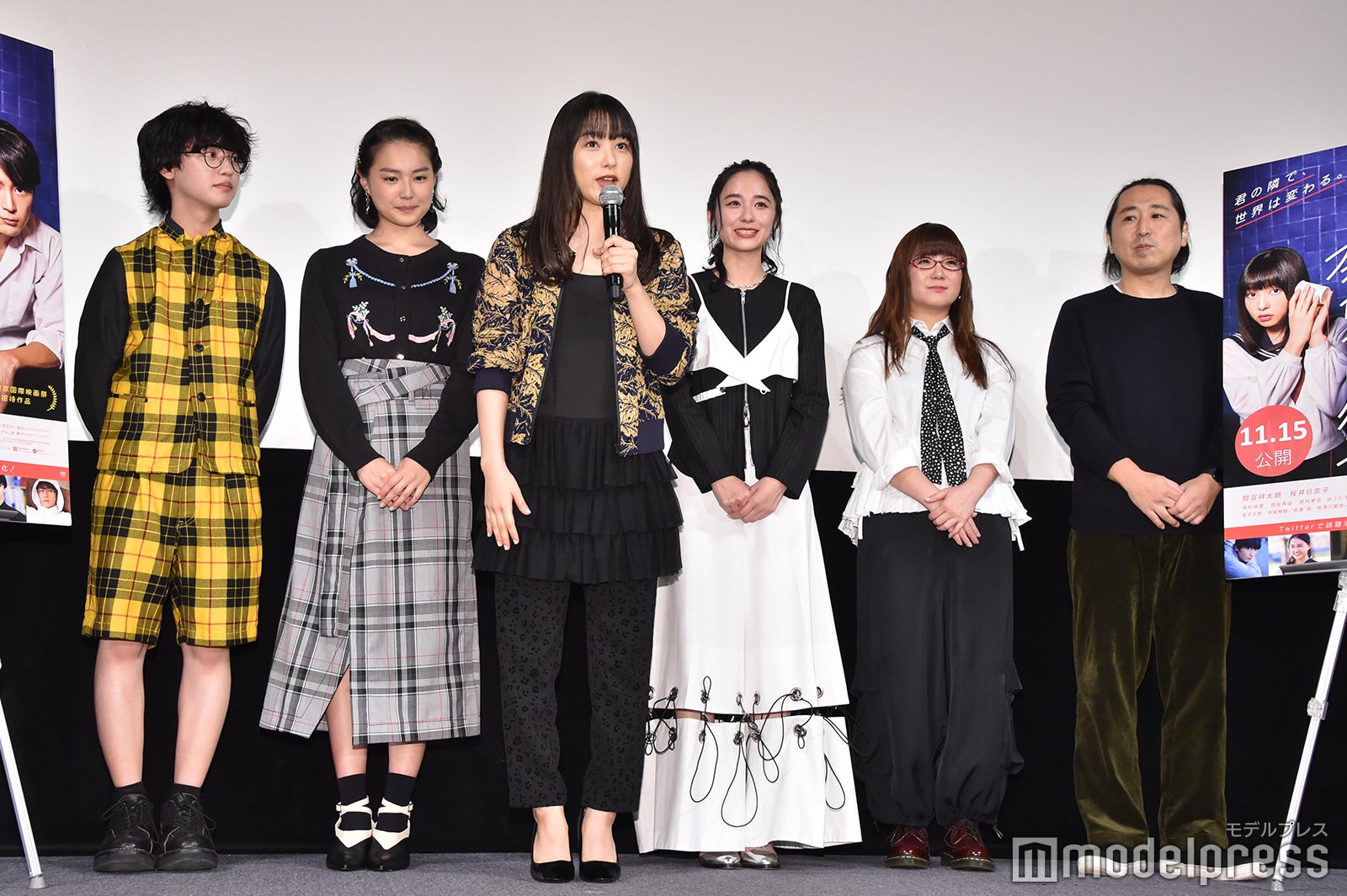 （左から）ゆうたろう、箭内夢菜、桜井日奈子、堀田真由、奥華子、小林啓一監督 （C）モデルプレス