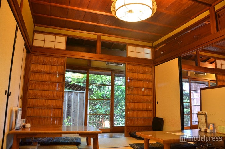 築60年の古民家を改築した店内