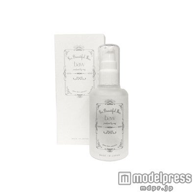 MEGがプロデュースするコスメブランド「baw」化粧水