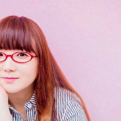 奥華子、映画『殺カレ死カノ』のロケ地でフリーライブを開催