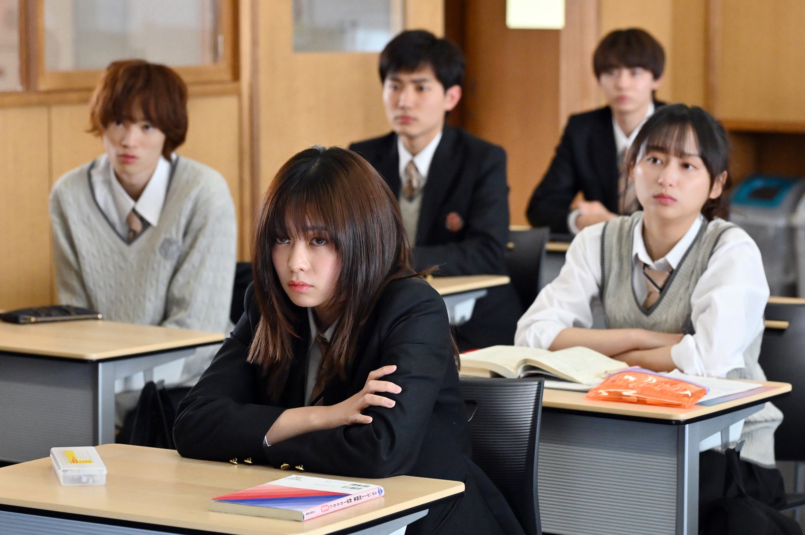 吉柳咲良、影山優佳「御上先生」第5話（C）TBS