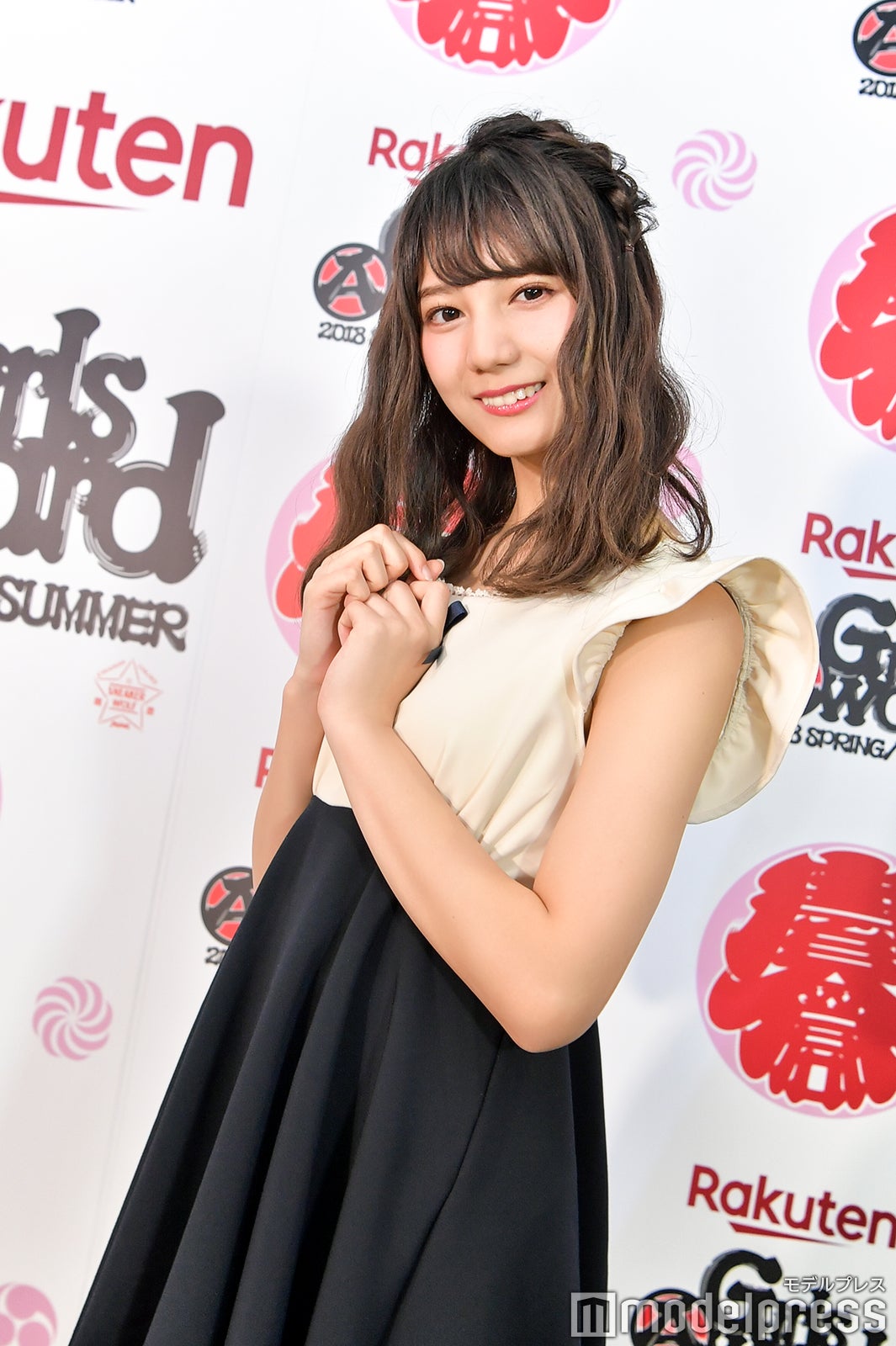 けやき坂46小坂菜緒“初ランウェイ”舞台裏を明かす、先輩・加藤