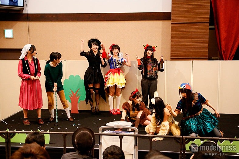 「箱推宮 4生会（はこおしぐう ふぉーじょうや）～1461日分の感謝・楽しまんといかんばい～」の様子（C）AKS