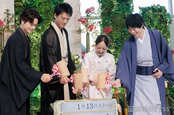 瀬戸康史、竹内涼真、井上真央、渡辺大知(C)モデルプレス