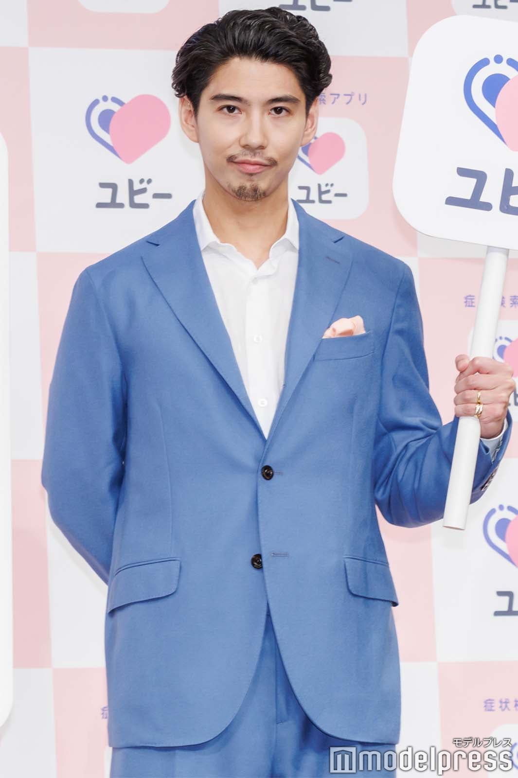 賀来賢人（C）モデルプレス