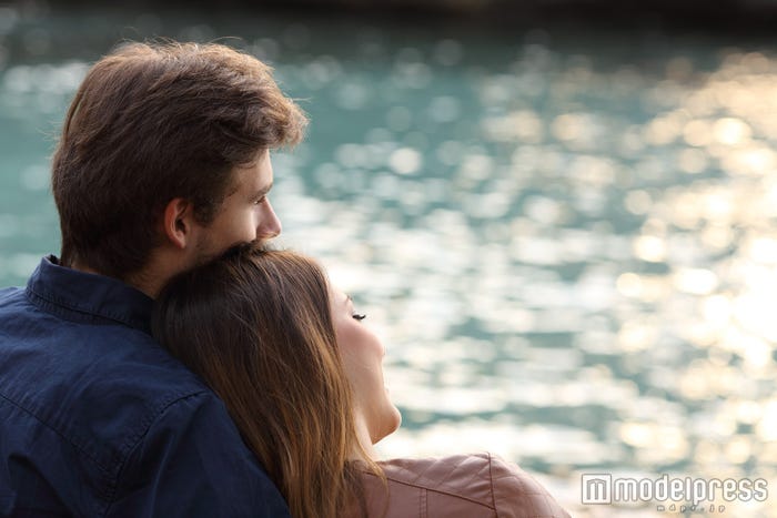 彼が早く帰りたくなるような「おかえり」を…(Photo by Antonioguillem/Fotolia)
