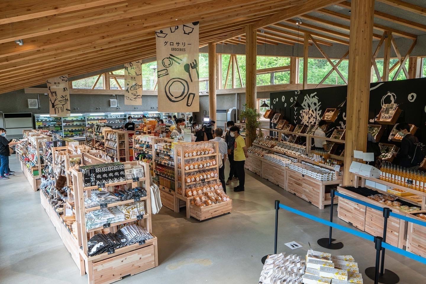 和歌山「道の駅 四季の郷公園『FOOD HUNTER PARK』」BBQエリアや食堂も併設