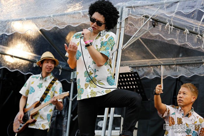 BBQコラボ(2)うたんちゅ(左から:藤木寛茂、桃野陽介、MIHIRO)