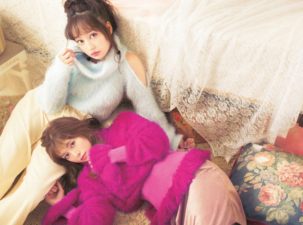 中村里砂、白石麻衣（画像提供：徳間書店）