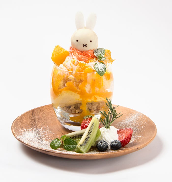 「ミッフィーのマンゴーパフェ」¥1,280