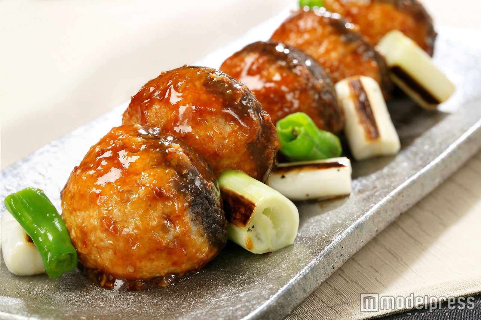 賛否両論KAKUUCHI／画像提供：ラリス