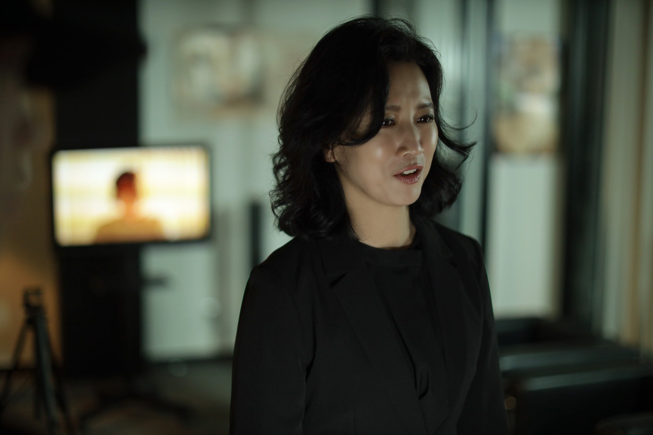 戸田菜穂「君が獣になる前に」第6話より（C）「君が獣になる前に」製作委員会