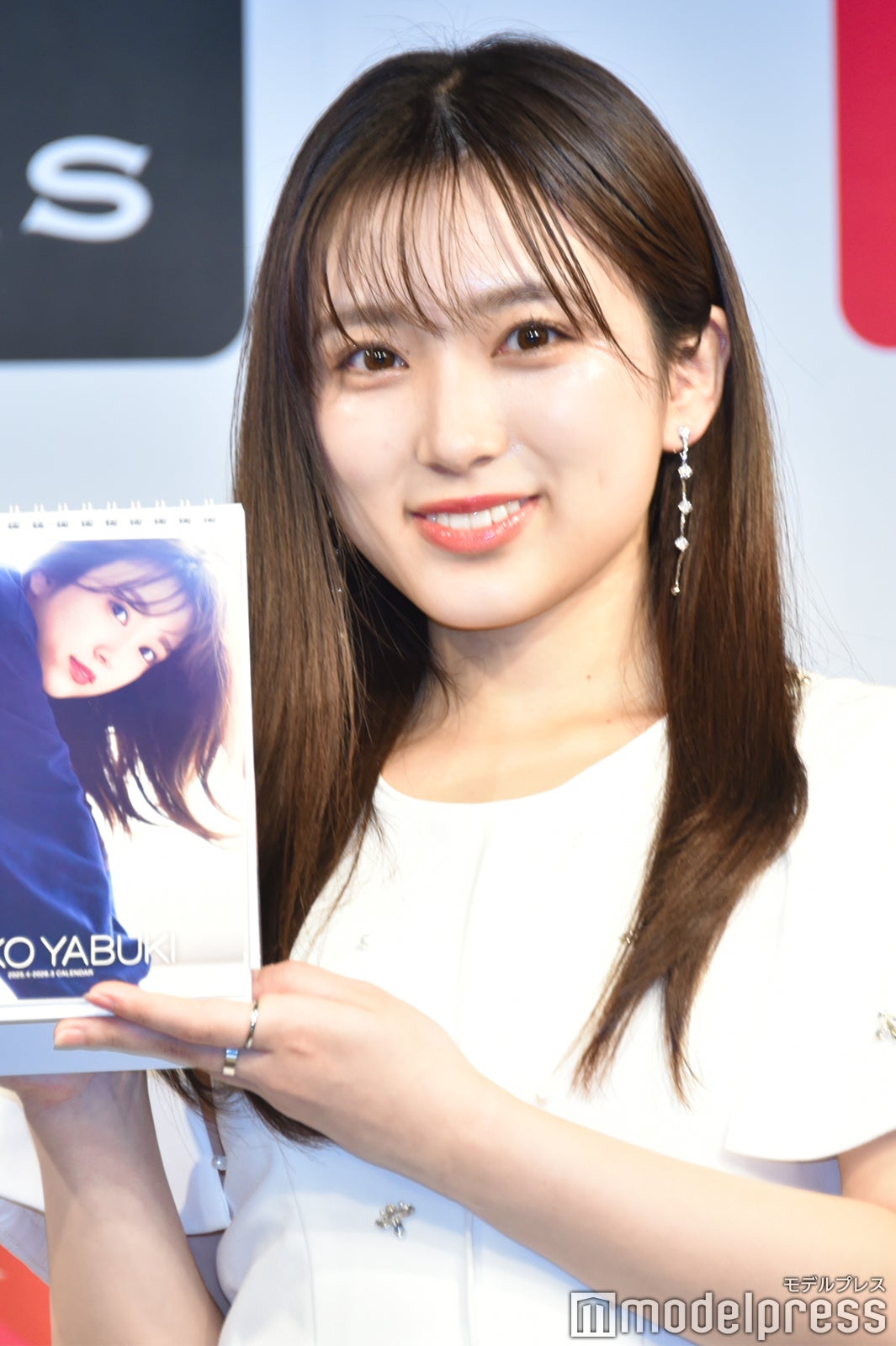 矢吹奈子（C）モデルプレス