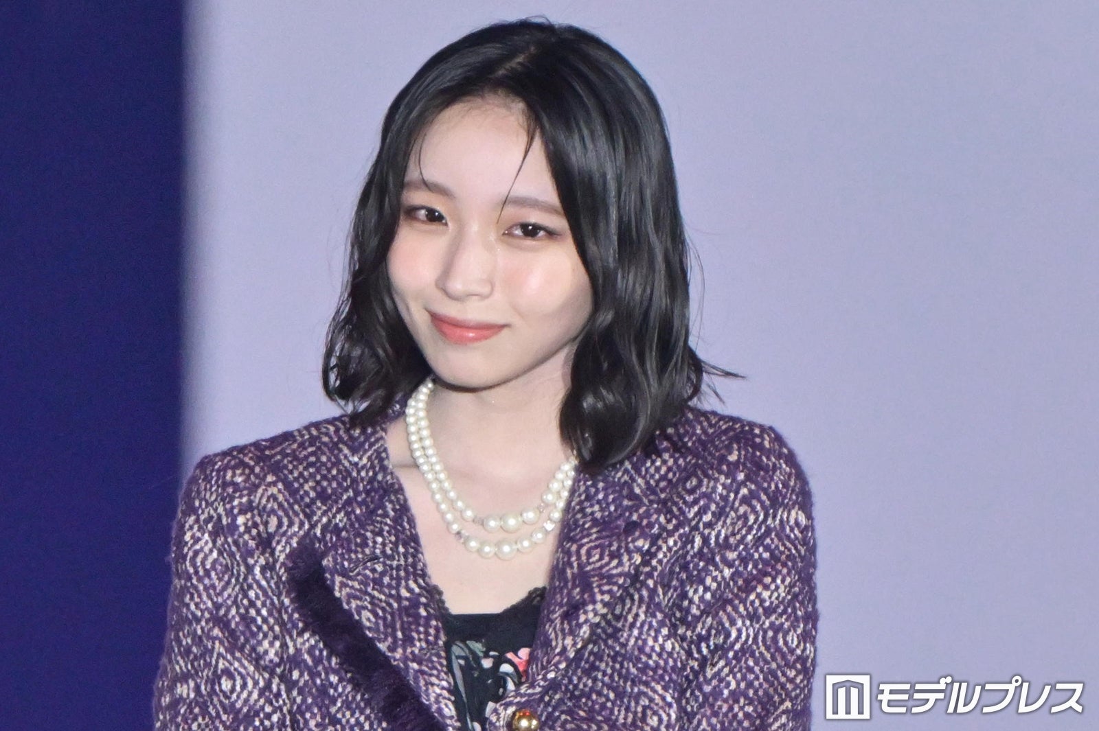 日向坂46大野愛実、前髪分けスタイルで雰囲気ガラリ「小顔が際立つ」「大人っぽい」と反響【ガルアワ2026A/W】