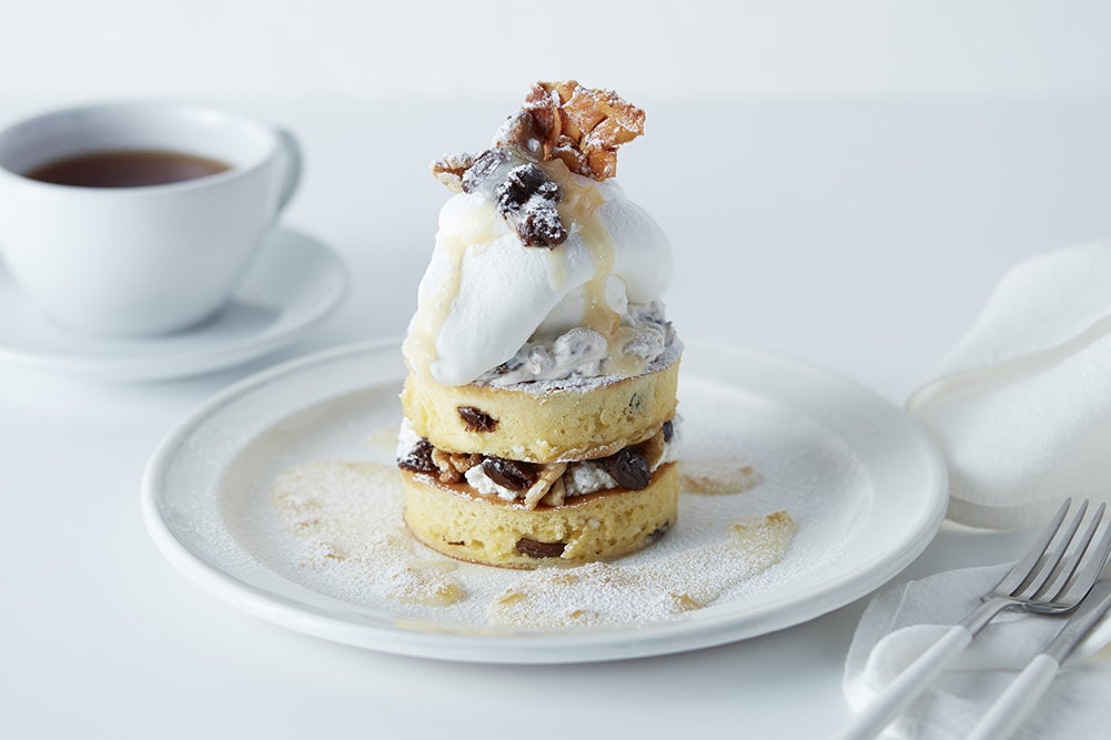 ホワイトラムレーズンパンケーキ／画像提供：ベイクルーズ