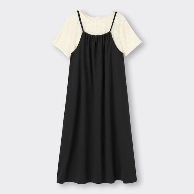 GU　黒ワンピース　春夏コーデ　マストバイ　Tシャツセットキャミソールワンピース