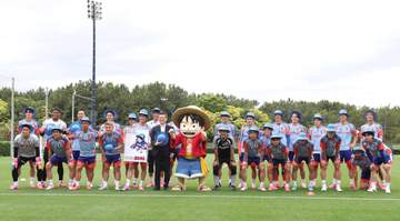 サッカー日本代表が「ONE PIECE」とコラボ 遠藤主将「麦わらの一味としてW杯戦う」
