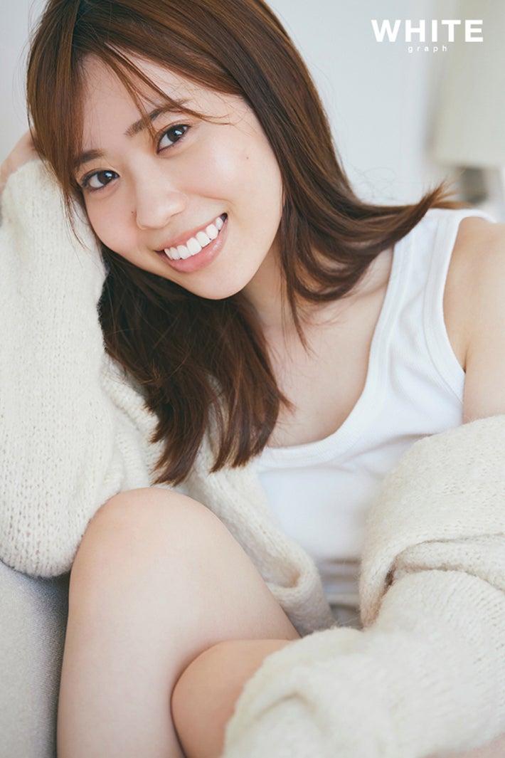 “声優界のシンデレラ”伊達さゆり、素肌感溢れるグラビア披露 弾ける笑顔にドキッ