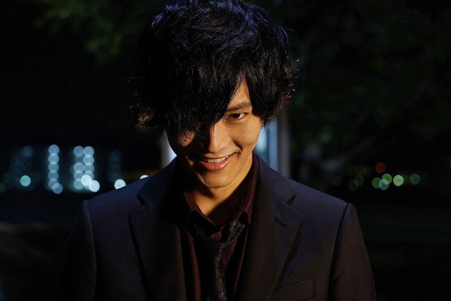 松坂桃李、猟奇的な“ニヤリ”笑いを完全再現＜不能犯＞