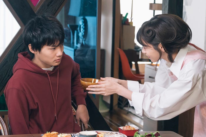 野村周平、西野七瀬/「電影少女」第2話より(C)「電影少女2018」製作委員会