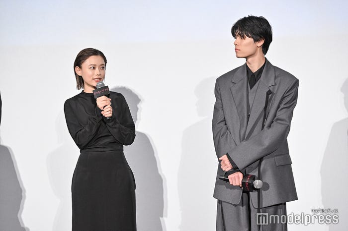 杉咲花、萩原利久(C)モデルプレス