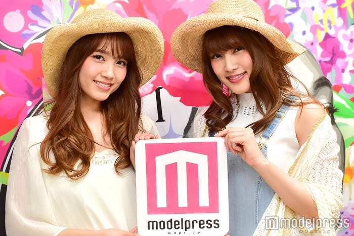 左から:加藤玲奈、入山杏奈 (C)モデルプレス