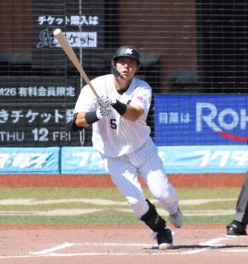 ロッテ 安田がレギュラーシーズン963日ぶり本塁打 阪神・村上からバックスクリーンへ 昇格即スタメン、起用に応える同点弾