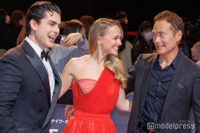 ディエゴ・ティノコ、マディソン・アイズマン、マーク・ダカスコス(C)モデルプレス