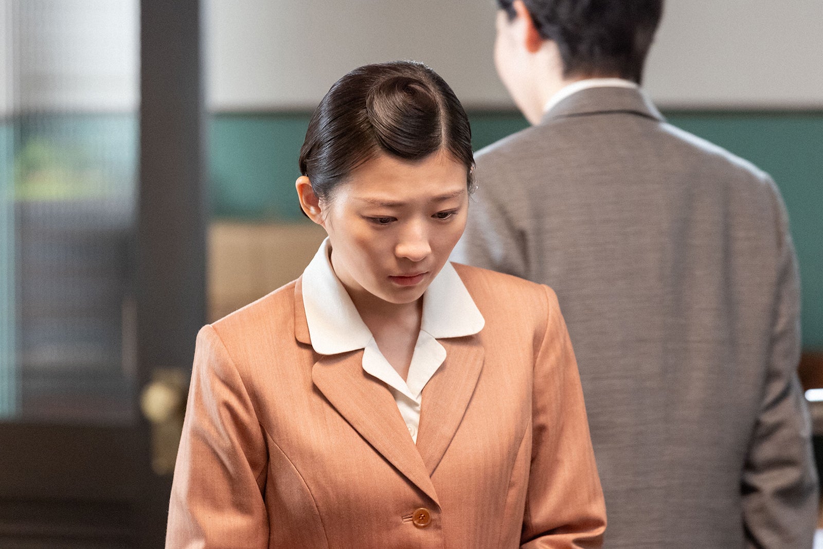 伊藤沙莉、土居志央梨「虎に翼」第39話（C）NHK