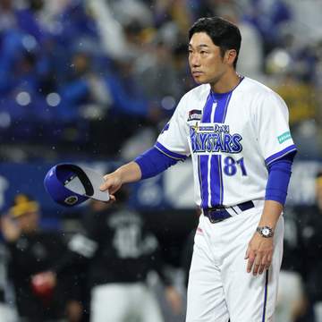 DeNA・相川監督2連敗発進に「選手は出し切ってくれている。負けは僕が責任を負う」2年前は2連敗から4連勝「雰囲気だけで勝てない。自分たちの野球を」