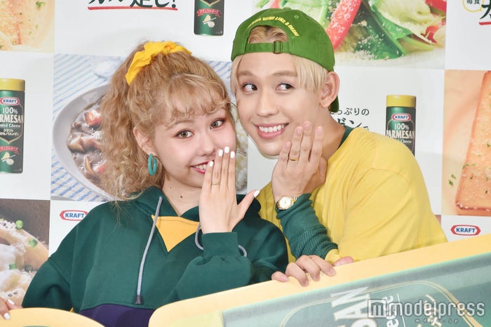 りゅうちぇる ぺこ妊娠でつわりがうつった 安産祈願で涙も モデルプレス