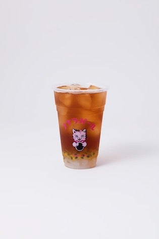 パッションフルーツブラックティー 480円／画像提供：ノナラパール