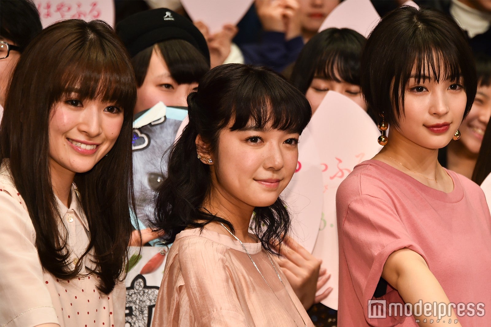優希美青、上白石萌音、広瀬すず （C）モデルプレス