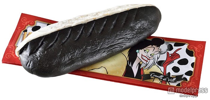 ツートーンギョウザドッグ1個¥550/店舗:リフレッシュメント・ステーション(東京ディズニーシー)※2015年9月8日販売開始(C)Disney