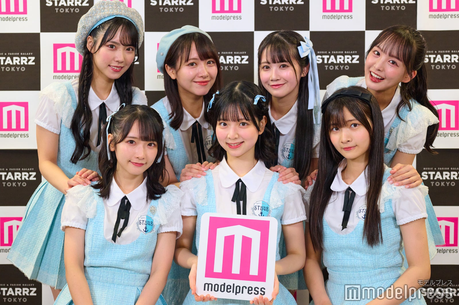 STU48（後列）吉田彩良、石田千穂、中村舞、福田朱里（前列）高雄さやか、曽川咲葵、新井梨杏（C）モデルプレス