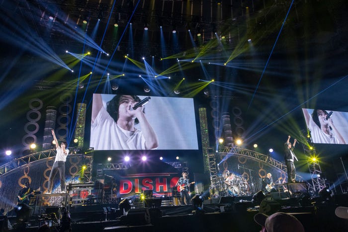 DISH///10th Anniversary Special Live「超特急×DISH//」より(C)写真:米山三郎、深野輝美