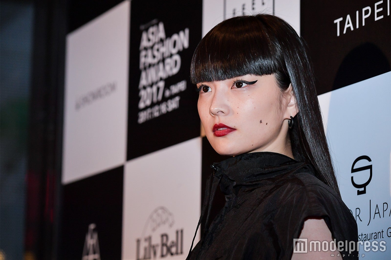 （C）モデルプレス