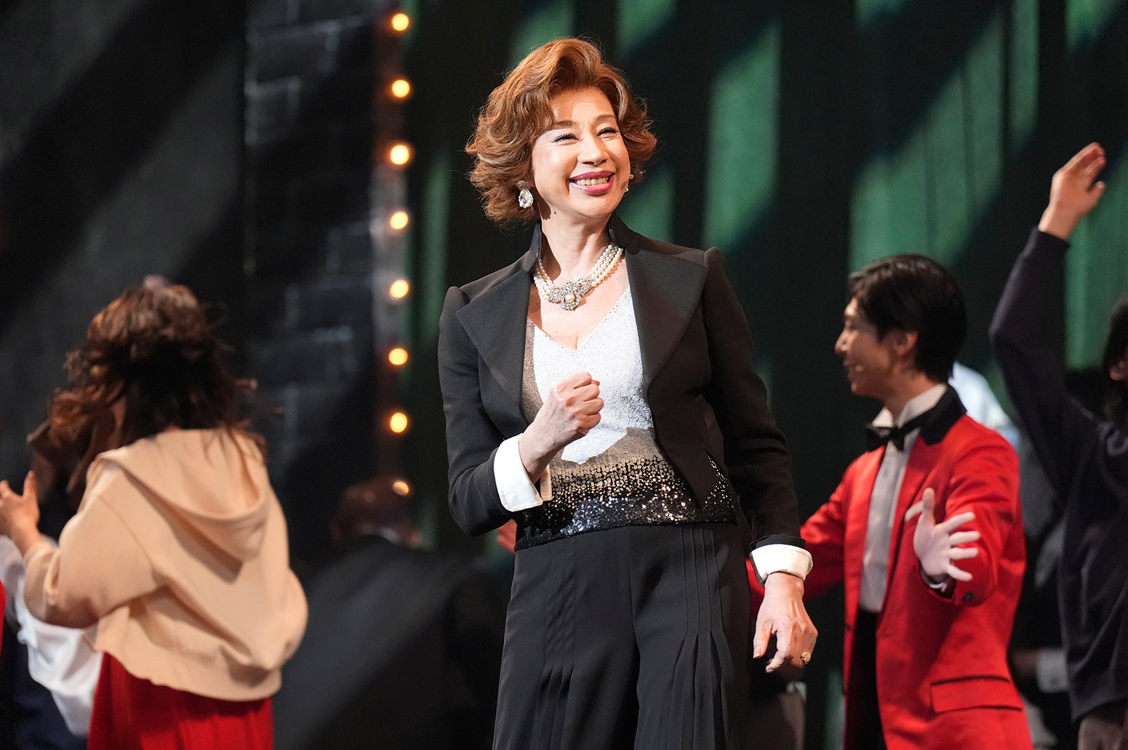 前田美波里「Endless SHOCK」（提供写真）