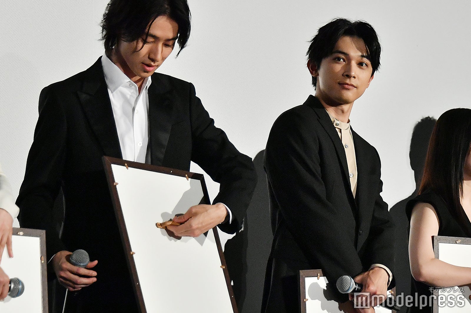 山崎賢人、吉沢亮 （C）モデルプレス