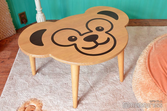 テーブル (,000)(C)モデルプレス(C)Disney