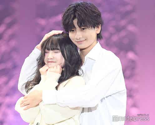 「今日好き」“かなりのカップル”河村叶翔&相塲星音、“ほっぺにキス”で登場「チュってしてましたね?」に照れ笑い【サツコレ2025A/W】