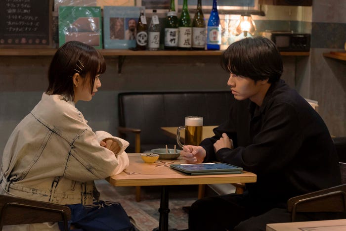 見上愛、赤楚衛二「Re:リベンジ-欲望の果てに-」(C)フジテレビ