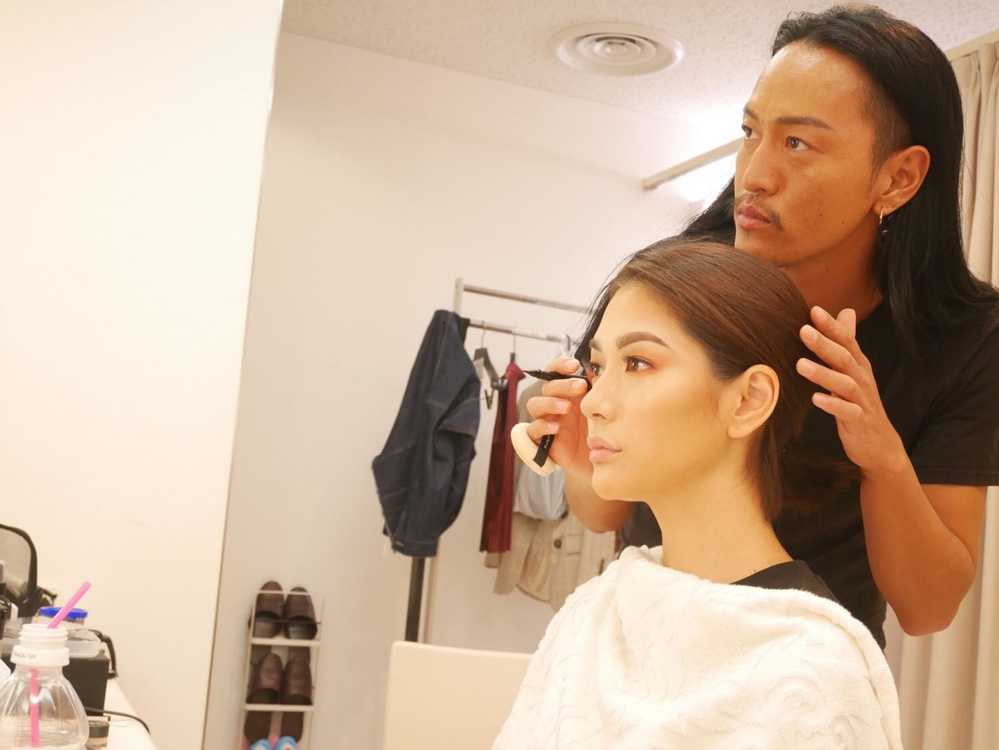 JunJunがボス顔の作り方を指南（提供画像）