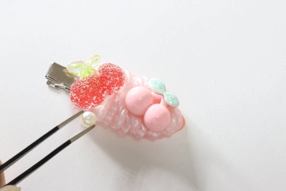 ダイソー　ヘアピンキット（チェリー）　完成例