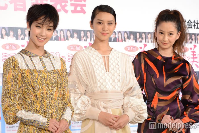 (左から)剛力彩芽、武井咲、河北麻友子(C)モデルプレス